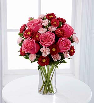 The FTD Precious Heart Bouquet