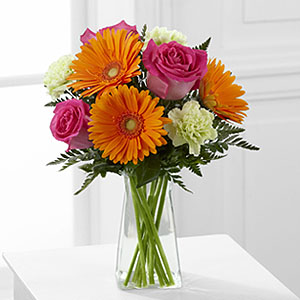The FTD Pure Bliss Bouquet
