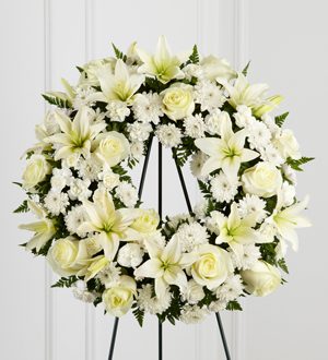 The FTD Treasured Tribute Wreath